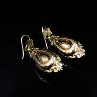 Antique Victorian Etruscan Revival Grape 9ct Gold Long Drop Dangle Earrings (8 of 9) Antique Victorian Etruscan Revival Grape 9ct Gold Long Drop Dangle Earrings (8 of 9)