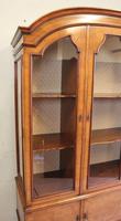 Quality Antique Walnut Display Cabinet (9 of 19) Quality Antique Walnut Display Cabinet (9 of 19)
