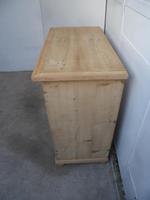 Lovely Victorian 2 Door Antique Pine Kitchen / Food Cupboard to wax / paint (5 of 9) Lovely Victorian 2 Door Antique Pine Kitchen / Food Cupboard to wax / paint (5 of 9)
