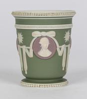 Wedgwood Georgian Three Color Jasperware Medallion Vase c.1790 (5 of 15) Wedgwood Georgian Three Color Jasperware Medallion Vase c.1790 (5 of 15)