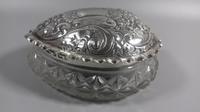 Art Nouveau silver repousse top cut glass heart vanity trinket box jar 1902 (8 of 13) Art Nouveau silver repousse top cut glass heart vanity trinket box jar 1902 (8 of 13)