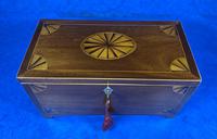 Georgian Mahogany Fan Inlaid Tea Caddy (15 of 16) Georgian Mahogany Fan Inlaid Tea Caddy (15 of 16)