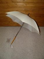 Antique Gold Plate English Made Umbrella With Lucite Crook Handle & Cream Canopy (2 of 17) Antique Gold Plate English Made Umbrella With Lucite Crook Handle & Cream Canopy (2 of 17)