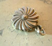 Antique Pocket Watch Chain Fob 1890s Victorian Silver Nickel Puffy Swirl Fob (4 of 7) Antique Pocket Watch Chain Fob 1890s Victorian Silver Nickel Puffy Swirl Fob (4 of 7)