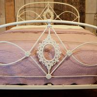 Mid Victorian Cast Iron Antique Bed in Cream (3 of 7) Mid Victorian Cast Iron Antique Bed in Cream (3 of 7)