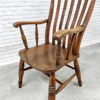 19th Century Windsor Lathback Armchair (4 of 6) 19th Century Windsor Lathback Armchair (4 of 6)
