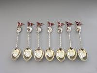 Set 7 Edwardian Silver & Enamel Sailing / Yacht Club Burgee Prize Teaspoons (10 of 14) Set 7 Edwardian Silver & Enamel Sailing / Yacht Club Burgee Prize Teaspoons (10 of 14)