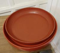 Pair of North African Folk Art Hand Made Red Ochre Dishes (2 of 6) Pair of North African Folk Art Hand Made Red Ochre Dishes (2 of 6)