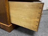 Superb Quality Walnut Chest of Drawers (12 of 18) Superb Quality Walnut Chest of Drawers (12 of 18)