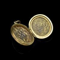Antique 'IOGT' Rolled Gold Double Sided Engraved Oval Photo Locket Pendant (7 of 9) Antique 'IOGT' Rolled Gold Double Sided Engraved Oval Photo Locket Pendant (7 of 9)