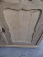 A Pretty Georgian 2 Door Antique/Old Pine Kitchen/Storage Cupboard to Wax/Paint (4 of 10) A Pretty Georgian 2 Door Antique/Old Pine Kitchen/Storage Cupboard to Wax/Paint (4 of 10)