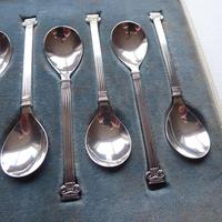 Set of Silver Coffee Spoons Sheffield 1938 (9 of 10) Set of Silver Coffee Spoons Sheffield 1938 (9 of 10)