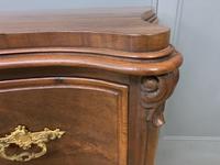 19th Century French Flame Mahogany Commode (20 of 20) 19th Century French Flame Mahogany Commode (20 of 20)