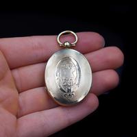 Antique Victorian Rolled Gold Four 4 Picture Double Sided Family Locket Pendant (8 of 9) Antique Victorian Rolled Gold Four 4 Picture Double Sided Family Locket Pendant (8 of 9)