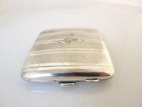 Handsome George V silver cigarette case Joseph Gloster Birmingham 1924 (8 of 12) Handsome George V silver cigarette case Joseph Gloster Birmingham 1924 (8 of 12)
