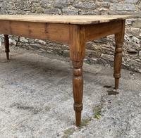 Large Antique Pine Farmhouse Table on Turned Legs (4 of 19) Large Antique Pine Farmhouse Table on Turned Legs (4 of 19)