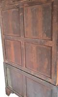 Late 18th Century English Flame Mahogany Linen Press (8 of 10) Late 18th Century English Flame Mahogany Linen Press (8 of 10)