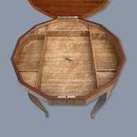 Italian Dodecagon Marquetry Musical Side Table (5 of 8) Italian Dodecagon Marquetry Musical Side Table (5 of 8)
