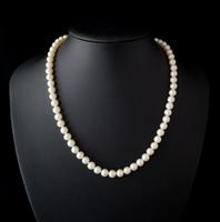 Vintage 1940s Cultured Pearl necklace, 14k gold (7 of 11) Vintage 1940s Cultured Pearl necklace, 14k gold (7 of 11)