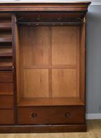 Victorian Mahogany Three Door Wardrobe (7 of 11) Victorian Mahogany Three Door Wardrobe (7 of 11)