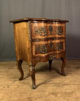 French Walnut Shaped Front Commode Chest (3 of 10) French Walnut Shaped Front Commode Chest (3 of 10)