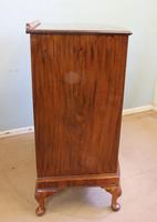 Antique Bow Front Figured Walnut Chest of Drawers (7 of 11) Antique Bow Front Figured Walnut Chest of Drawers (7 of 11)
