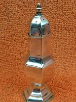 Antique Sterling Silver Hallmarked Pepper Shaker 1909 Henry Matthews (3 of 8) Antique Sterling Silver Hallmarked Pepper Shaker 1909 Henry Matthews (3 of 8)