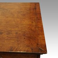 Queen Anne Walnut Chest of Drawers (6 of 11) Queen Anne Walnut Chest of Drawers (6 of 11)