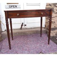 Georgian Mahogany Bow Front Side Table (5 of 6) Georgian Mahogany Bow Front Side Table (5 of 6)