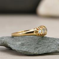 The Vintage 1930s Five Diamond Claw Set Ring (2 of 4) The Vintage 1930s Five Diamond Claw Set Ring (2 of 4)
