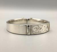 Vintage Silver Bangle London 1984 (9 of 9) Vintage Silver Bangle London 1984 (9 of 9)