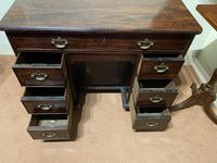 Quality Mid 18th Century Mahogany Kneehole Desk (6 of 7) Quality Mid 18th Century Mahogany Kneehole Desk (6 of 7)