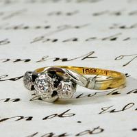 The Vintage Illusion Twist Brilliant Cut Diamond Ring (4 of 5) The Vintage Illusion Twist Brilliant Cut Diamond Ring (4 of 5)