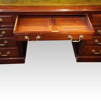 Edwardian mahogany large pedestal desk (8 of 14) Edwardian mahogany large pedestal desk (8 of 14)