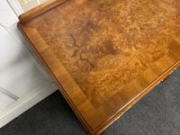 Queen Anne Burr Walnut Chest of 4 Drawers (7 of 12) Queen Anne Burr Walnut Chest of 4 Drawers (7 of 12)