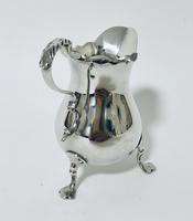 Antique Victorian Solid Silver Milk Jug (8 of 12) Antique Victorian Solid Silver Milk Jug (8 of 12)