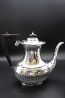 Fine Quality Early 20th Century 4 Piece Silver Plated Tea & Coffee Service (2 of 6) Fine Quality Early 20th Century 4 Piece Silver Plated Tea & Coffee Service (2 of 6)