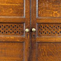 Quite Exceptionally Fine Late 18th Century Oak Cupboard (5 of 6) Quite Exceptionally Fine Late 18th Century Oak Cupboard (5 of 6)