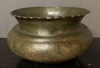 Good Size Persian 19th Century Patinated Brass Bowl (7 of 8) Good Size Persian 19th Century Patinated Brass Bowl (7 of 8)