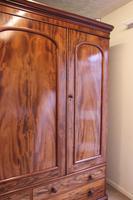 Antique Victorian Mahogany Triple Door Wardrobe (9 of 21) Antique Victorian Mahogany Triple Door Wardrobe (9 of 21)