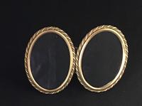 Victorian Brass Oval Double Easel Photo Frame. (2 of 4) Victorian Brass Oval Double Easel Photo Frame. (2 of 4)