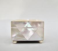 Victorian Large Mother of Pearl Needle Case c.1880 (7 of 9) Victorian Large Mother of Pearl Needle Case c.1880 (7 of 9)