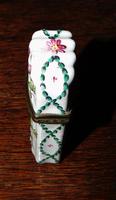 Georgian Battersea enamel scent bottle holder (2 of 5) Georgian Battersea enamel scent bottle holder (2 of 5)