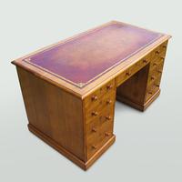 Oak Knee-Hole Pedestal Desk (4 of 7) Oak Knee-Hole Pedestal Desk (4 of 7)