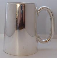 1913 Hallmarked Solid Silver 1/2 Pint Tankard Christening Mug 168g (9 of 10) 1913 Hallmarked Solid Silver 1/2 Pint Tankard Christening Mug 168g (9 of 10)