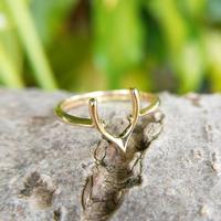 Vintage 18ct Gold Wishbone Ring from 1945 (3 of 5) Vintage 18ct Gold Wishbone Ring from 1945 (3 of 5)