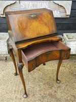 Antique Queen Anne Walnut Bureau (4 of 5) Antique Queen Anne Walnut Bureau (4 of 5)