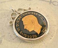 Vintage Pocket Watch Chain Silver Fob 1943 WW2 Multi Enamel Farthing Coin Fob (2 of 8) Vintage Pocket Watch Chain Silver Fob 1943 WW2 Multi Enamel Farthing Coin Fob (2 of 8)