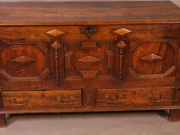 Early 18th Century Dower Chest in Oak (2 of 9) Early 18th Century Dower Chest in Oak (2 of 9)
