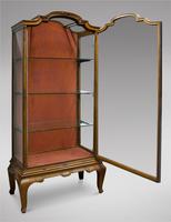 19th Century Continental Walnut Display Cabinet (6 of 6) 19th Century Continental Walnut Display Cabinet (6 of 6)